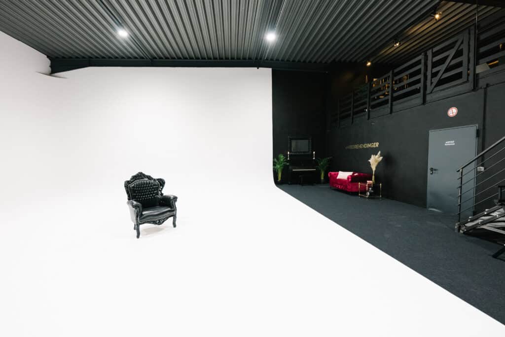 Stuhl im Mietstudio Bonn